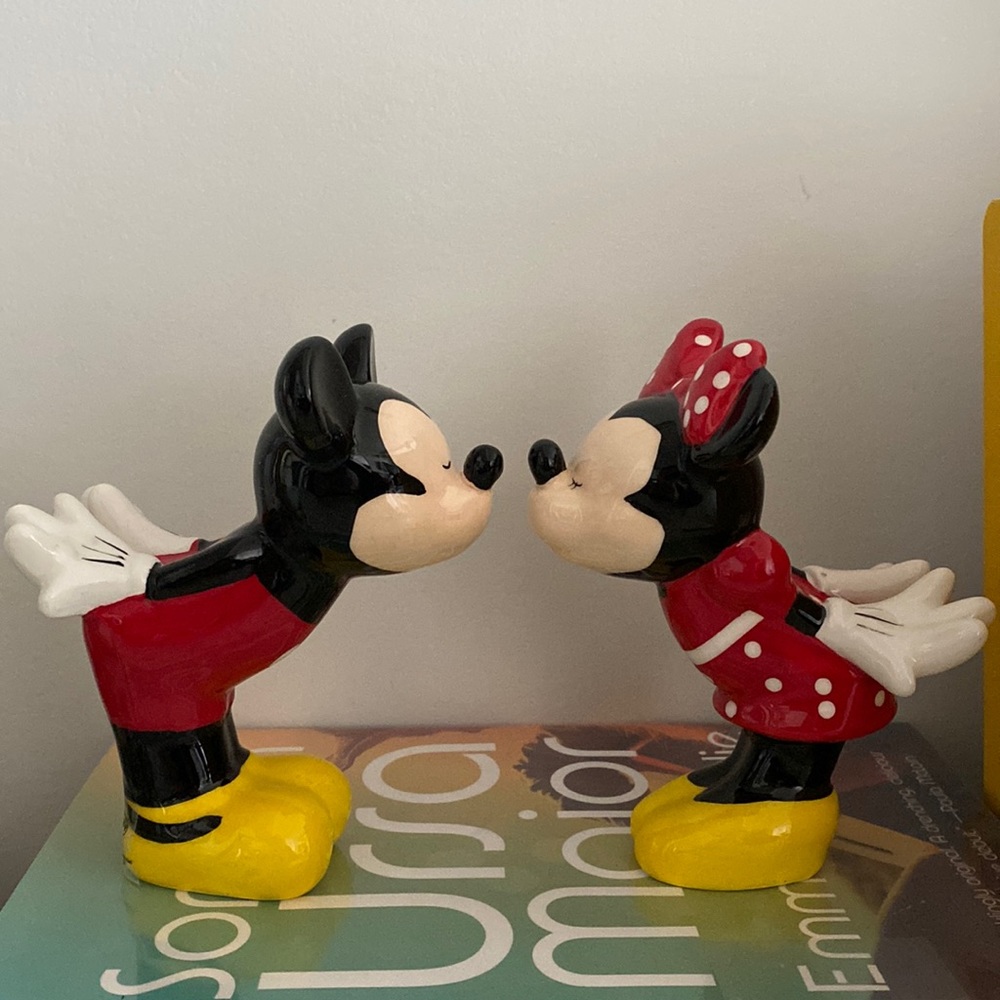 Mickey & Minnie Salt Pepper Shakers